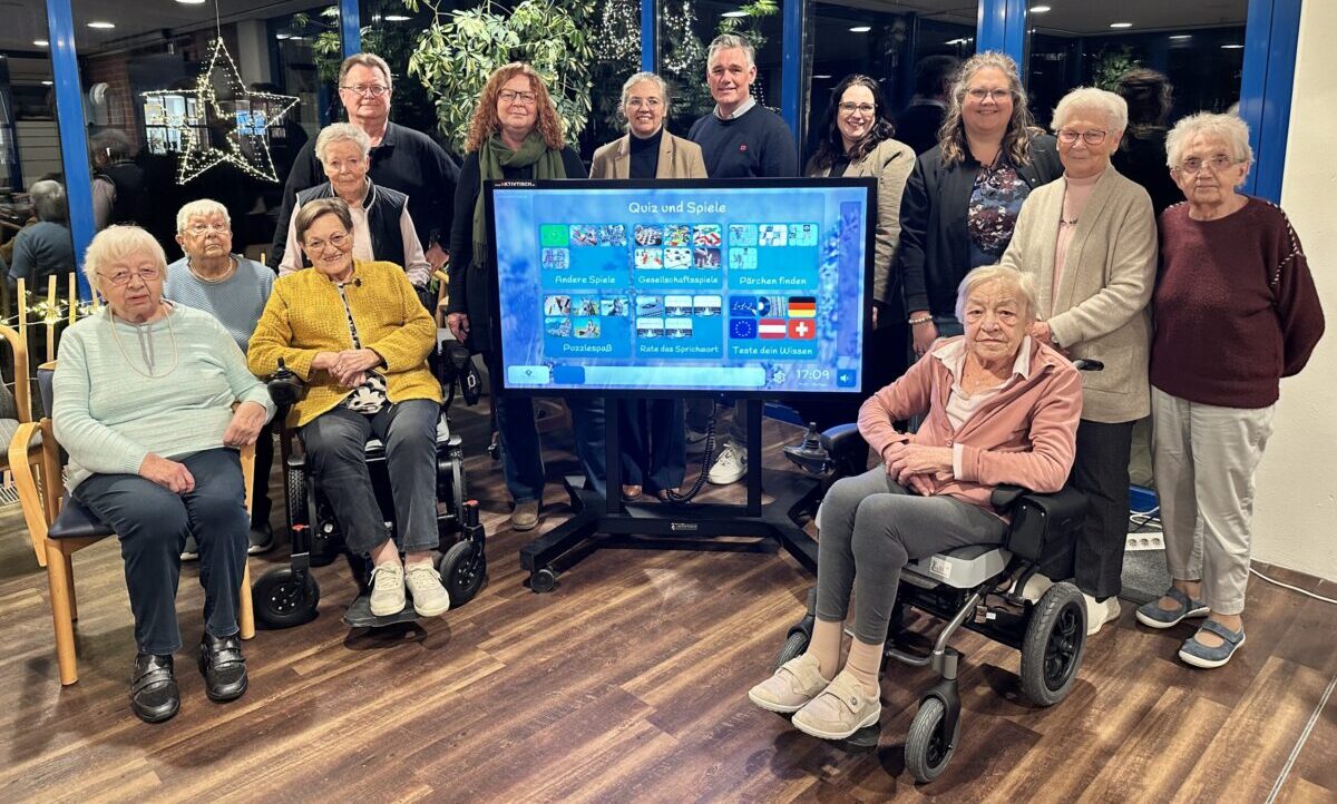 Gruppenbild_Besuch_Stift-1