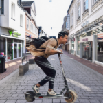 Mit dem Fahrrad/E-Scooter in der Fußgängerzone – von Ordnunswidrigkeit bis Straftat