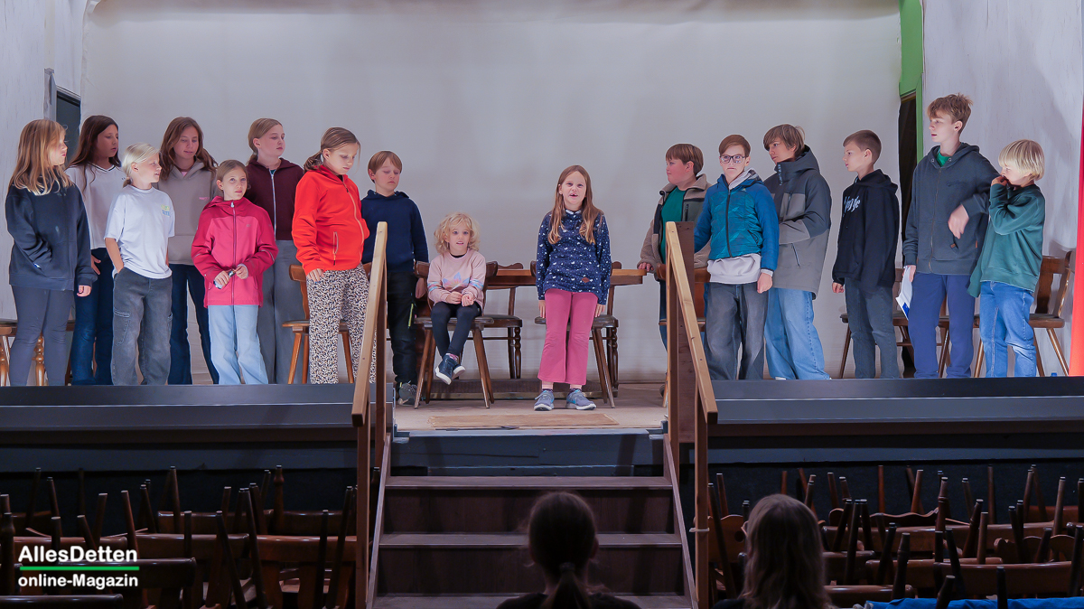 Theater-Probe-2