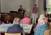 Unterhaltsames Frauen-Kulturfrühstück